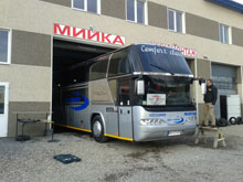 Мийка автобуса львів